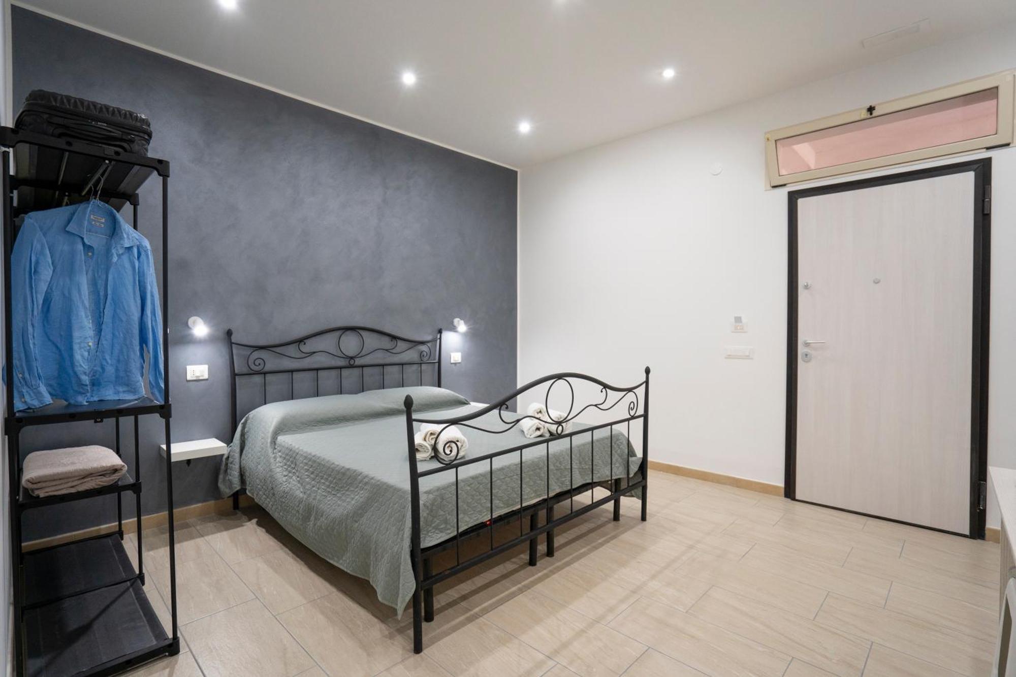 Saverio'S Apartment โตรเปอา ภายนอก รูปภาพ